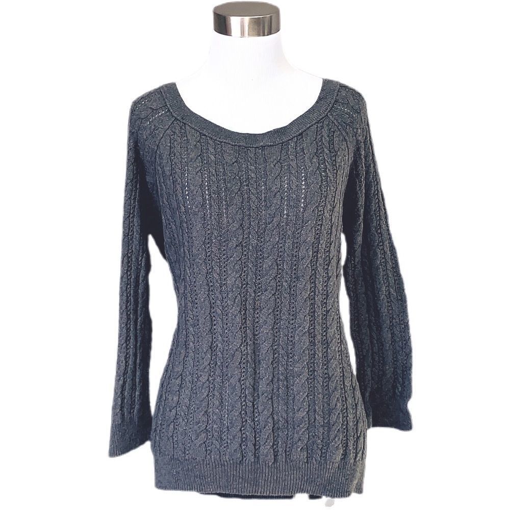 American Eagle knit sweater